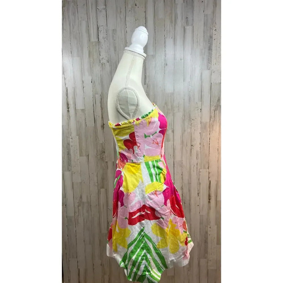 Lilly Pulitzer Women's Size 4 Pink Floral Strapless Fit & Flare Dress w/ Pockets - Picture 4 of 7